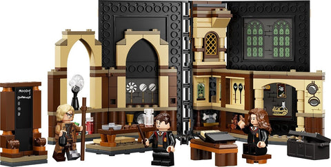 Lego 76397 Harry Potter Hogwarts™ Moment: Defence Class | Damaged Packaging